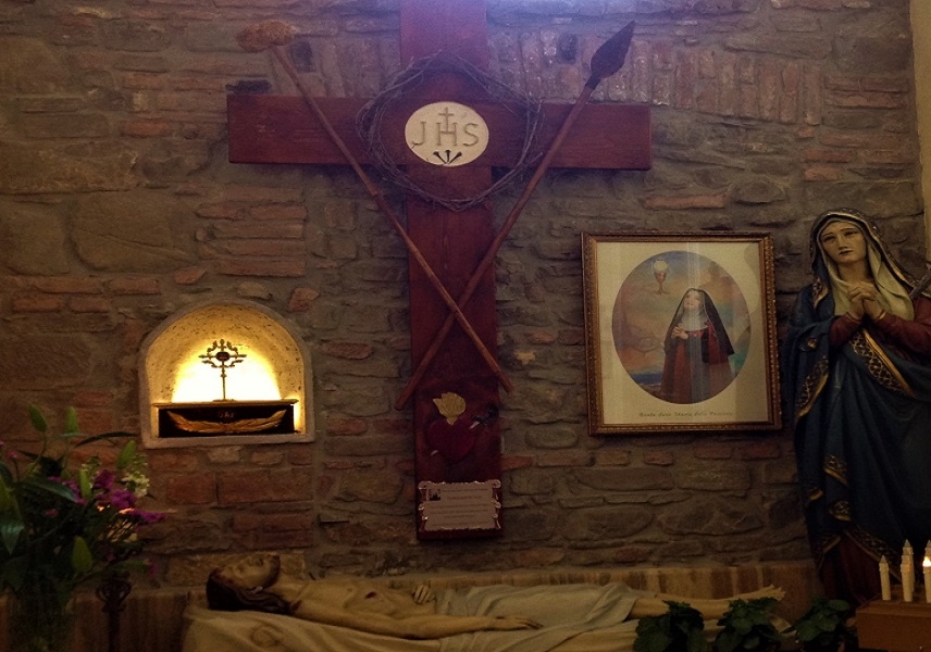 Ad Omignano Scalo l&#039;intronizzazione della reliquia della Beata Maria Passione